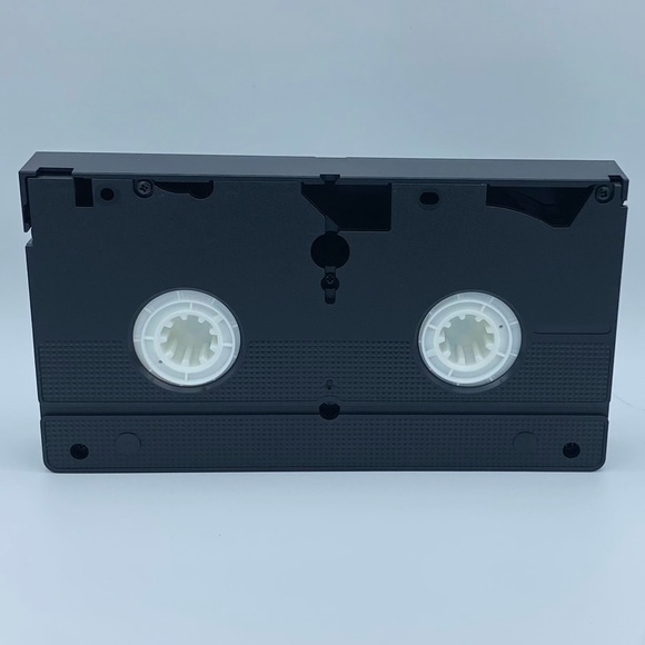 Big Ideas: VeggieTales: Rack, Shack & Benny VHS Tape 1995 - Picture 4 of 4